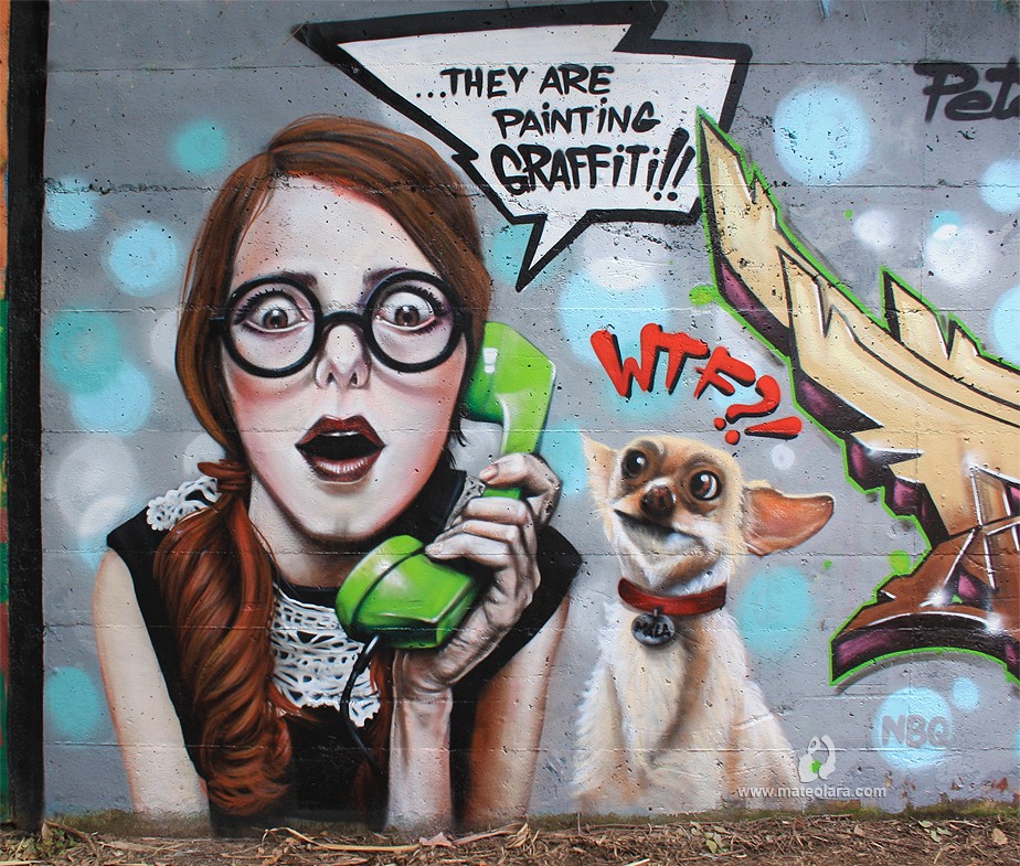 «THEY ARE PAINTING GRAFFITI!! WTF?!» – Rubí. ©2014 [Spray]